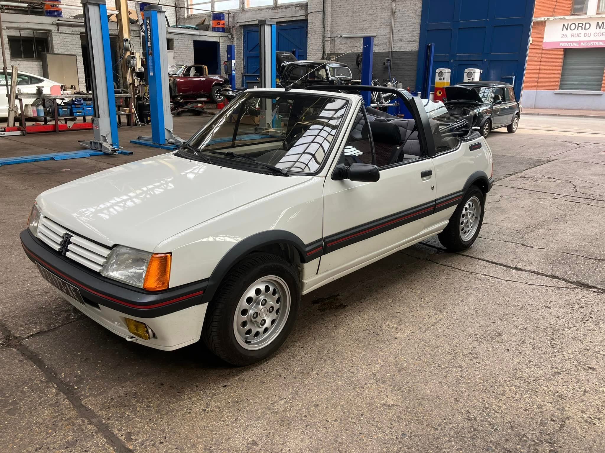 Restauration carrosserie Peugeot 205 CTI Cabriolet — après
